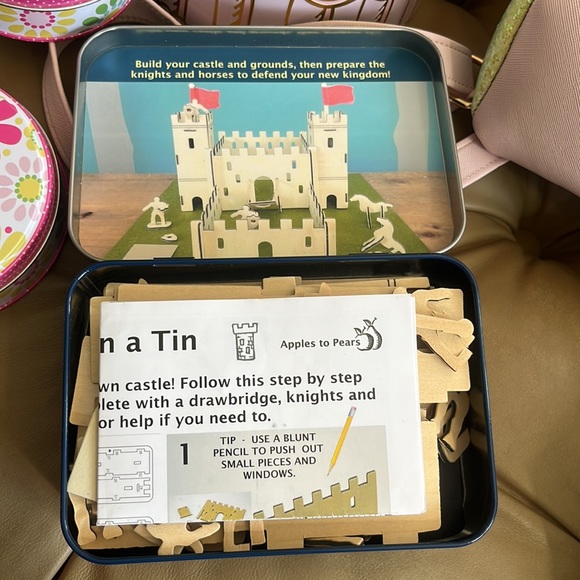 Puzzle set - Picture 2 of 2